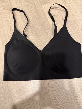 True & Co. Black Seamless Wireless Bra